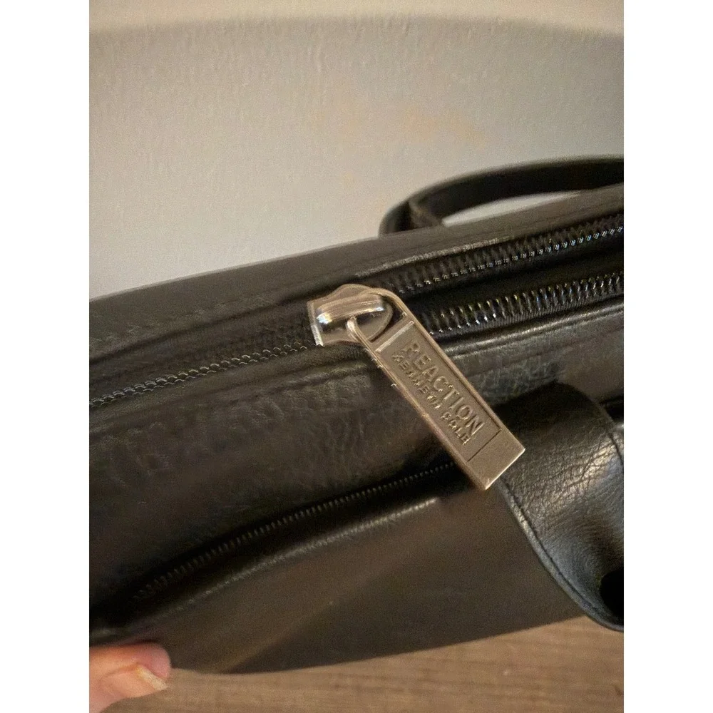 Kenneth Cole Reaction Black Faux‎ Leather Laptop Messenger Bag Briefcase Case
